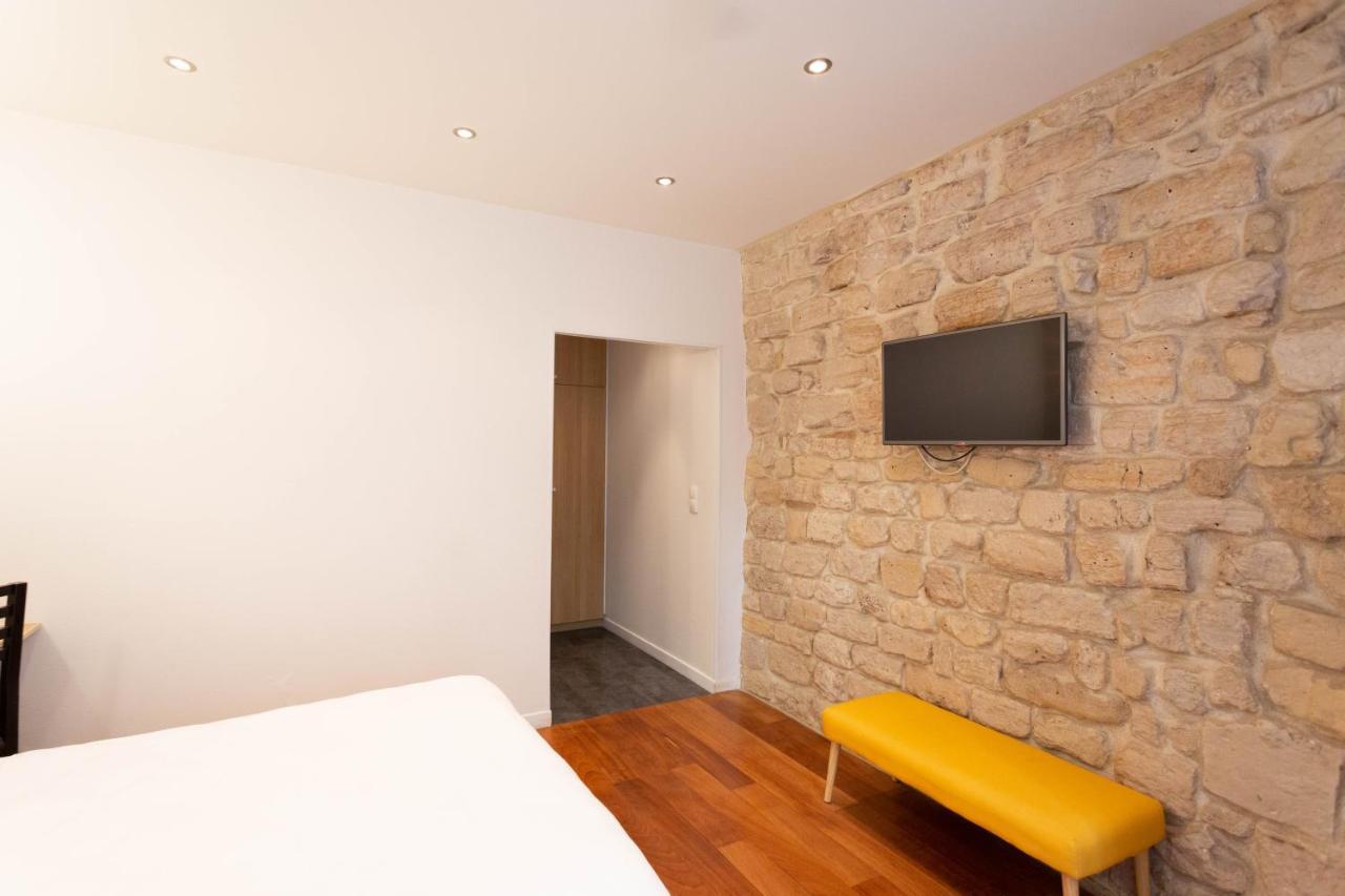 Mimosa Hotel París